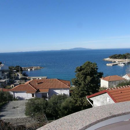 Apartmani Bambi Lun  Exterior foto